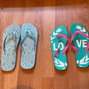 Two pairs of Flip-flops